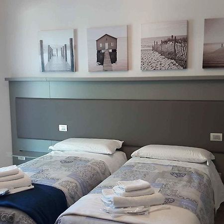 B&B La Regina Di ริมินี ภายนอก รูปภาพ